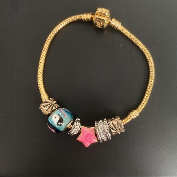 Charm bracelets in silver and gold - Picture 3 of 6